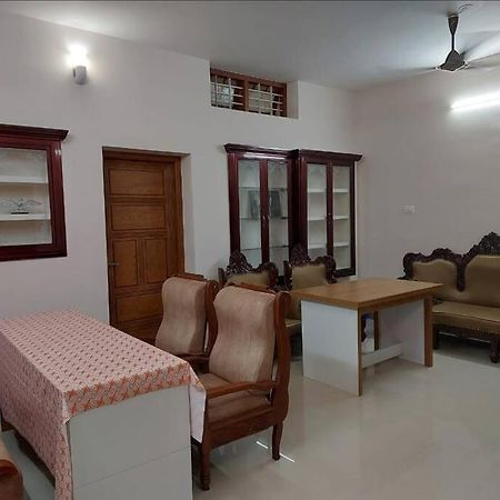 Home In Guruvayur-3 Bedroom Exteriör bild